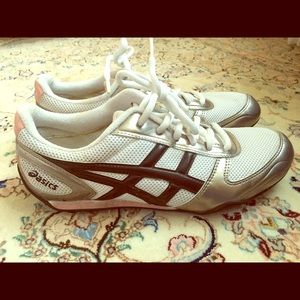 Asics Women’s Casual Sneakers/ Trainers US 7.5